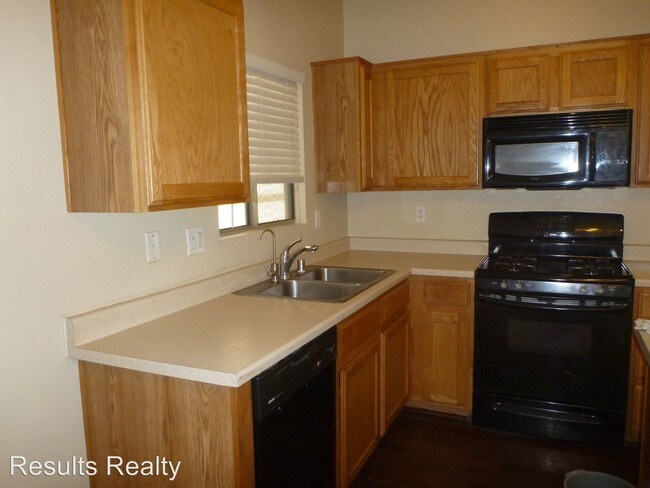 Building Photo - 3 br, 2.5 bath House - 5774 Typecast Rd