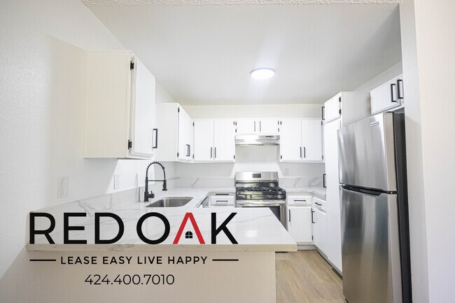 Foto del edificio - 7945 Lime Ave