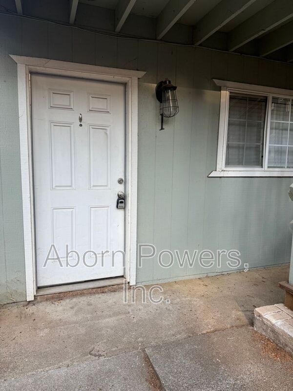 Building Photo - 6197 Spruce St