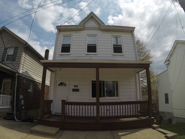 Building Photo - 2 Bedroom Single Family Mt Washington!