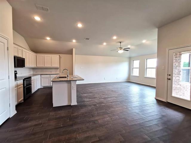 Foto del edificio - 3804 Dogwood Rd