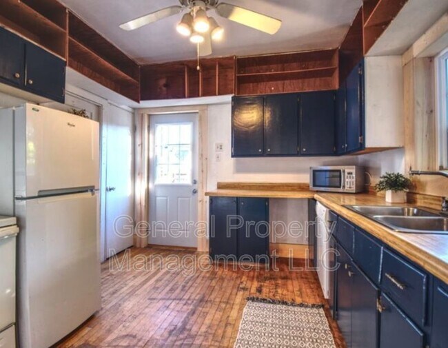 Building Photo - Charming 4 Bedroom, 1 Bathroom Home For Rent