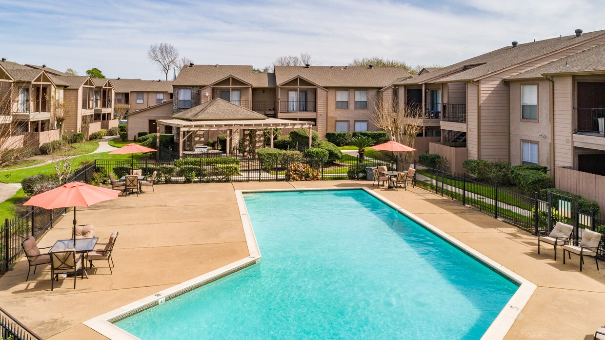 Summit at 7700 Apartments Houston, TX