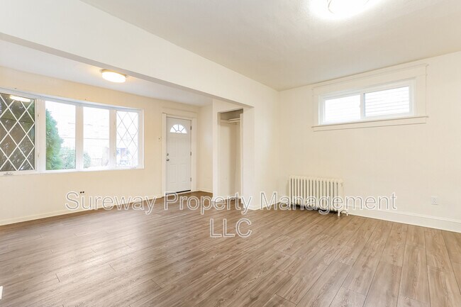 Foto del edificio - 922 Pitman Ave