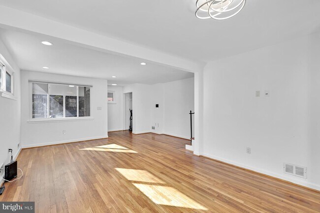 Foto del edificio - 5121 12th St NE