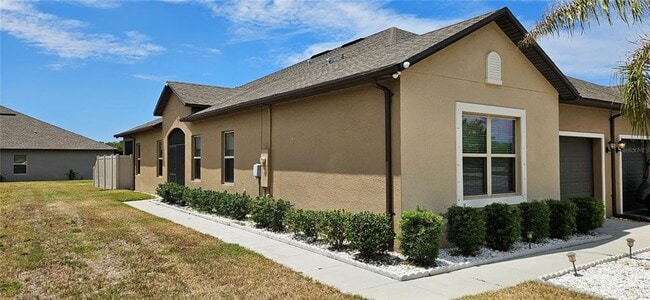 Building Photo - 13475 Crest Lake Dr