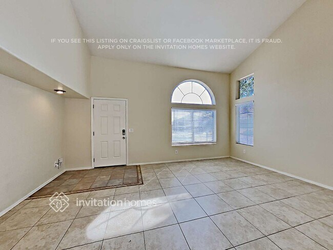 Building Photo - 9728 W Sunnyslope Ln