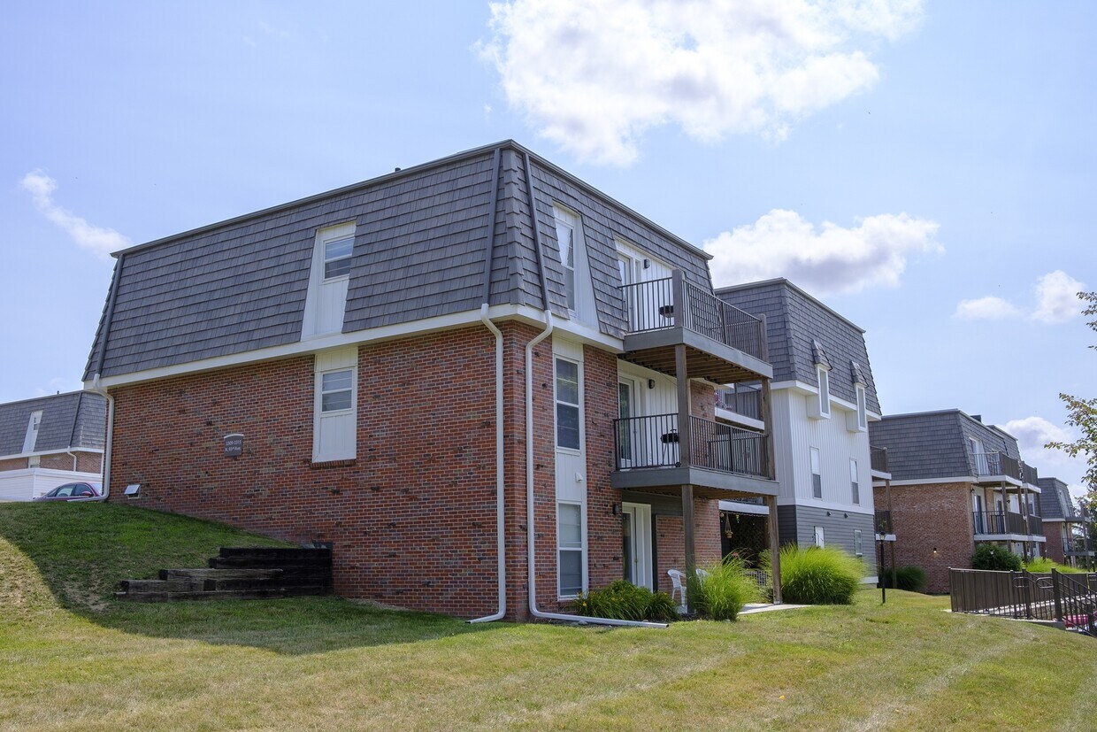 Beacon Hill 9315 Maplewood Blvd Omaha, NE Apartments for Rent in