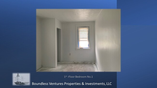 Building Photo - 1036 7th St