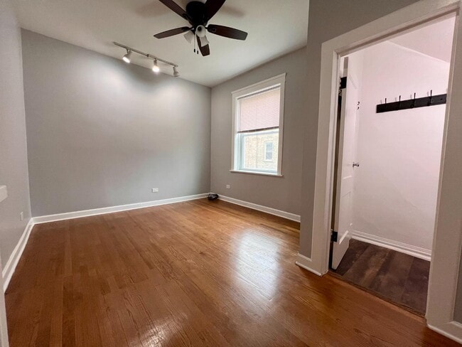 Photo - 3415 W Lyndale St - 3415-1 Apartment