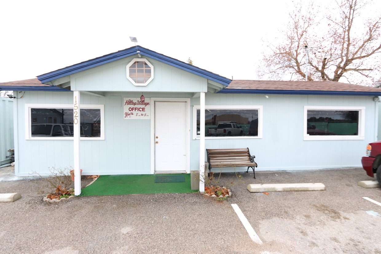 Hilltop Village Apartments in Belton, TX