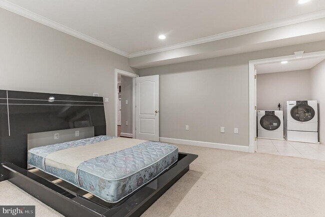 Foto del edificio - 6529 Fairlawn Dr
