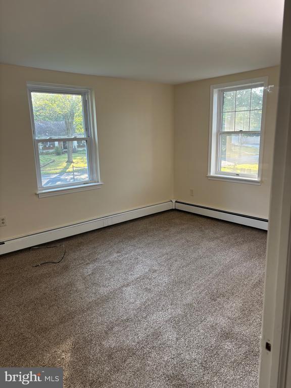 Building Photo - 1043 Thrush Ln