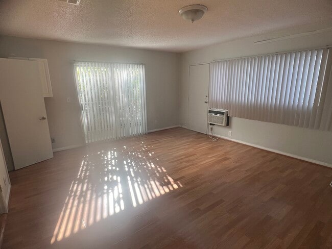 Foto del edificio - 509 N Curson Ave