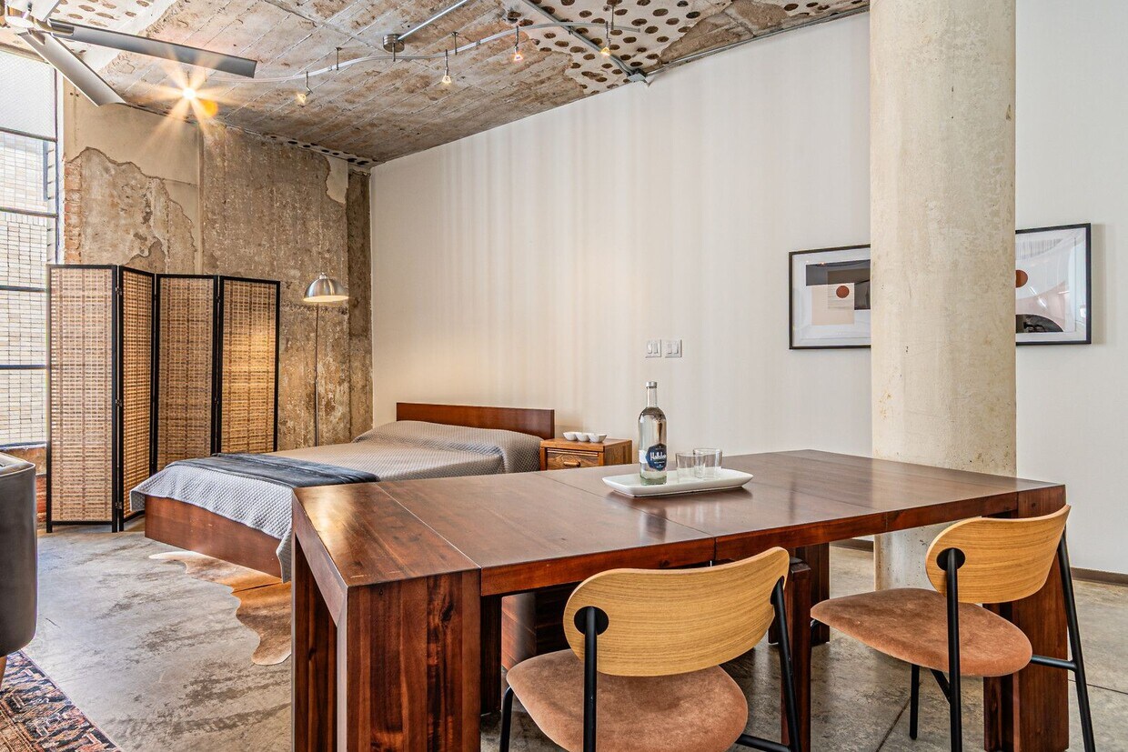 1122 Jackson St, Dallas, TX 75202 - Condo for Rent in Dallas, TX