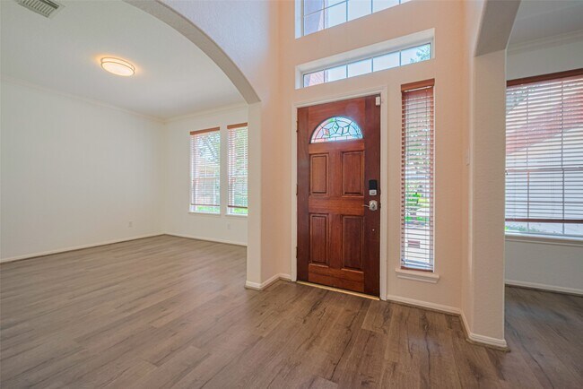 Building Photo - 3630 Shady Grove Dr