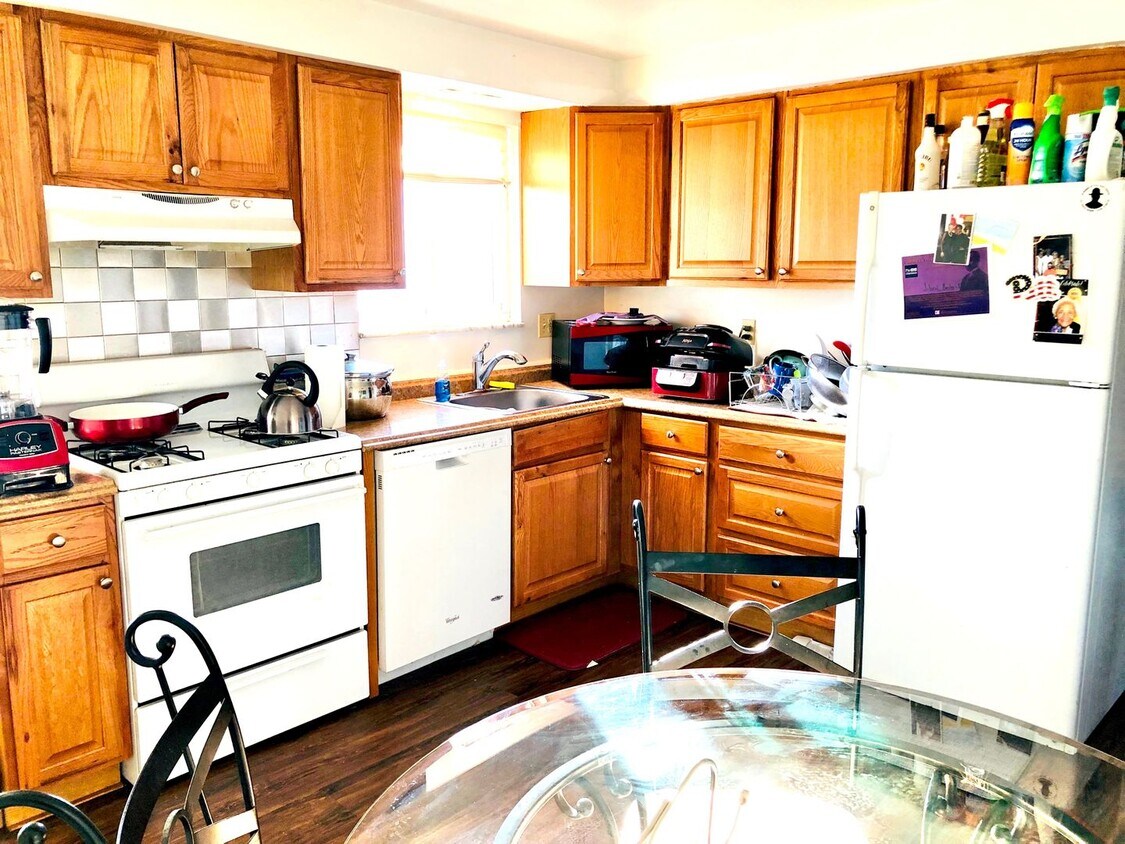 Foto principal - 7210-7212 Witherspoon Street