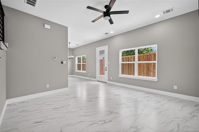 Building Photo - 2362 Usman Dr