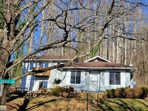 Building Photo - 286 Hookers Gap Rd