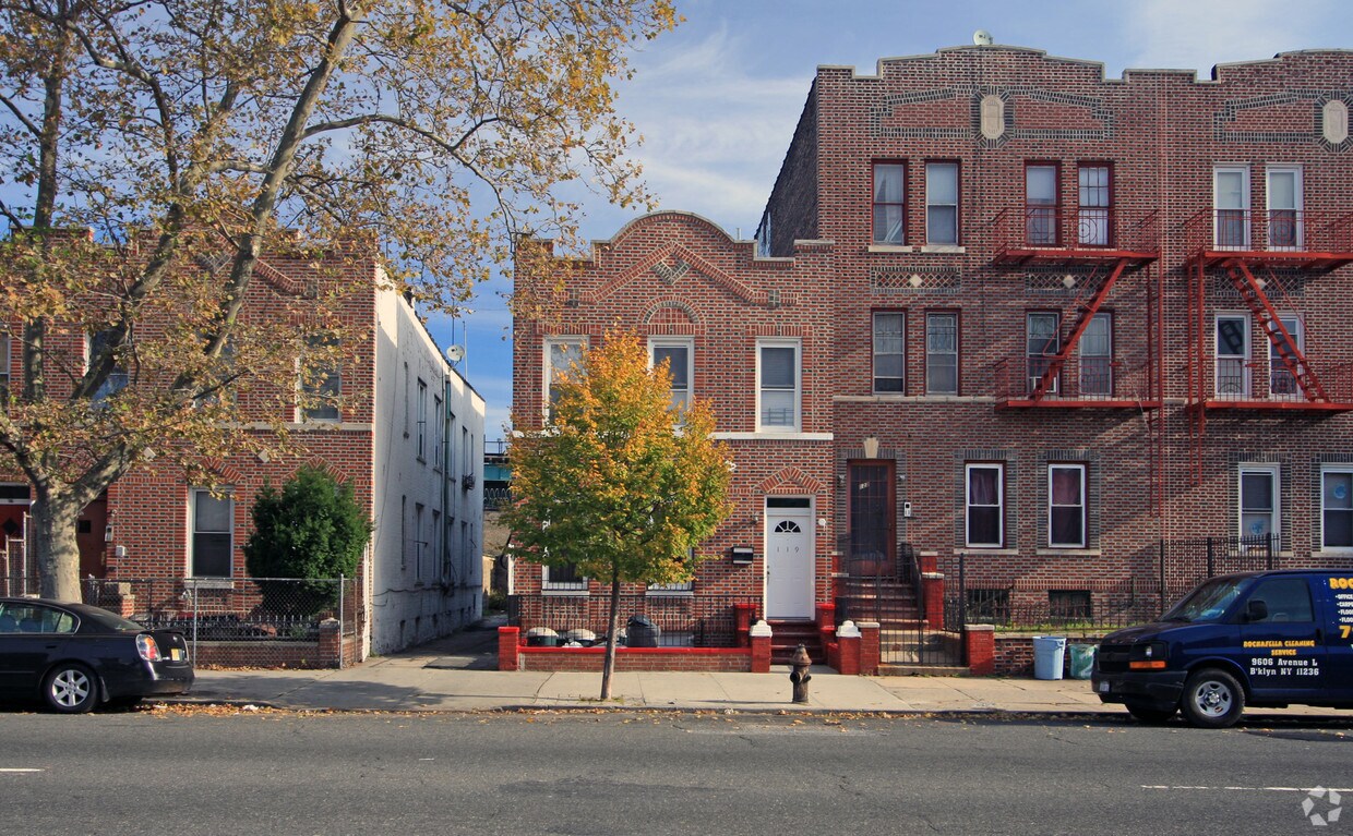 Building Photo - 119 Rockaway Pky