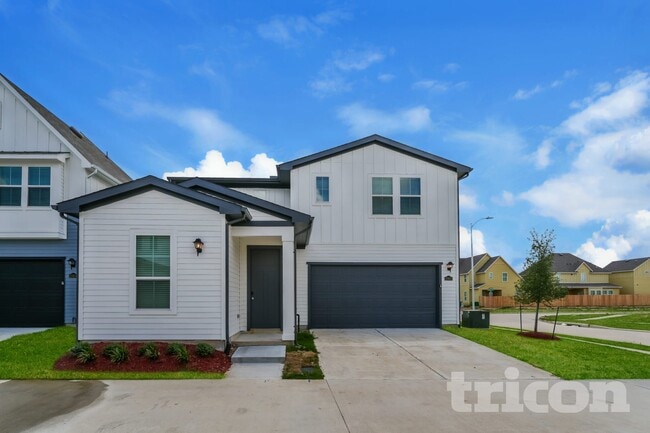 Interior Photo - Tricon Peek Road