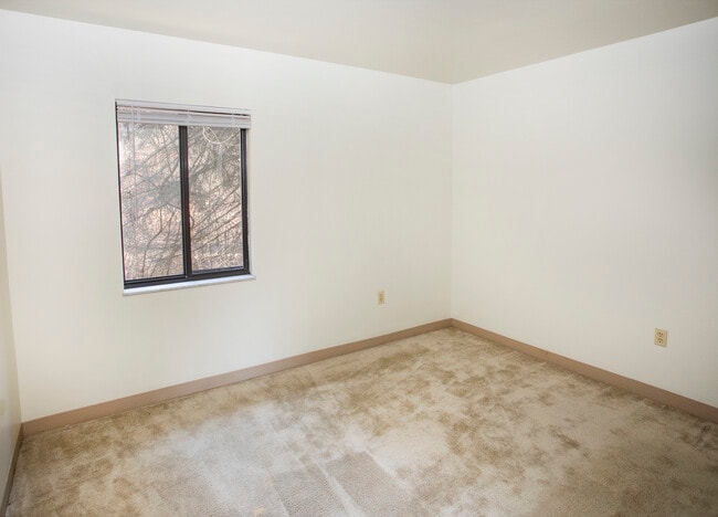 Bedroom - Forest Apartments