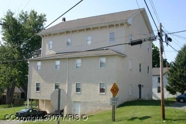 Foto principal - 273 Cherry Hill Rd