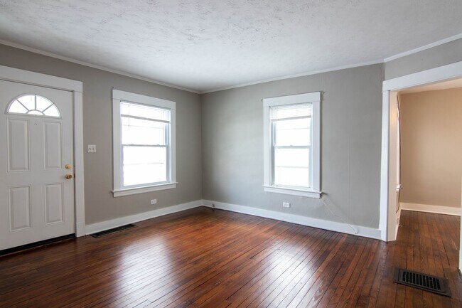 Building Photo - Garden Dr 1500-1502 MLR