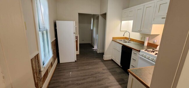 Foto del edificio - 184 Elm St