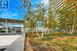 Building Photo - 105 The Queensway