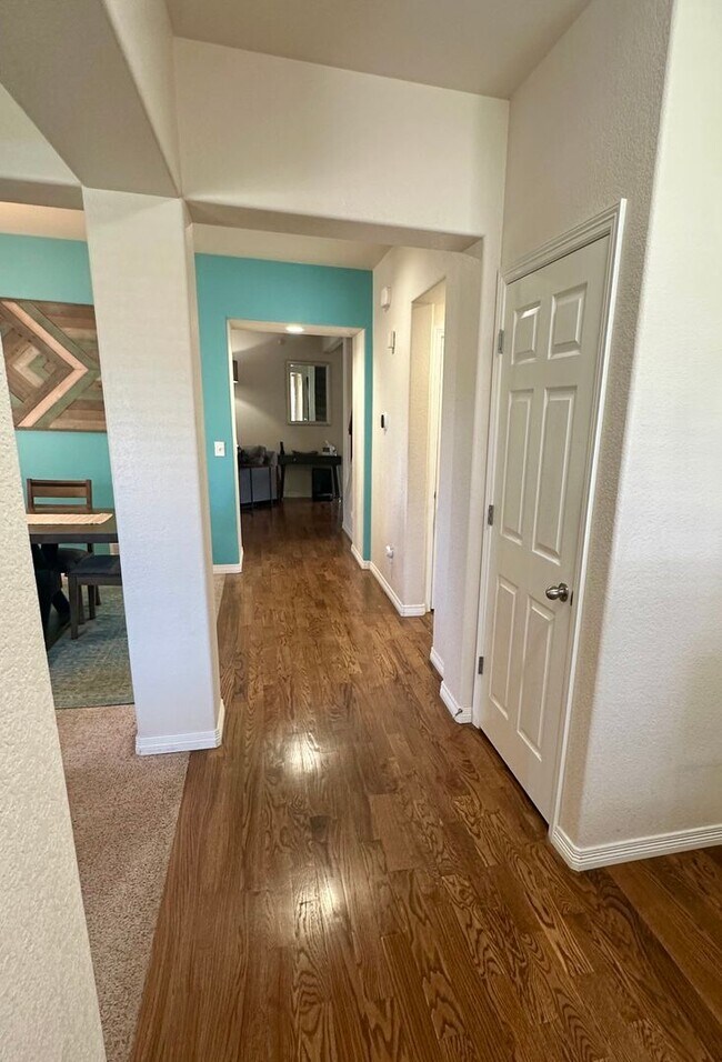 Building Photo - Spacious 5-Bedroom Smart Home Near Peterso...
