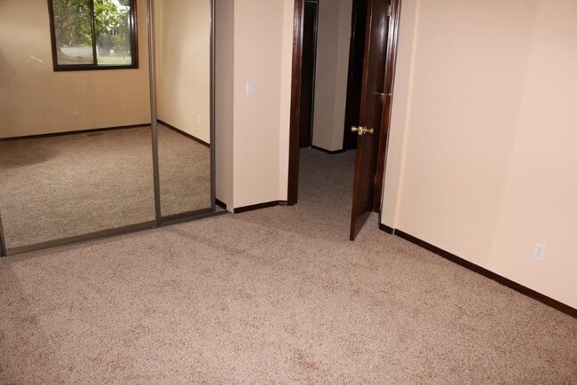 Foto del edificio - 2 br, 1 bath House - 8932 SW Fairview Place