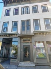 Building Photo - 304 Front St