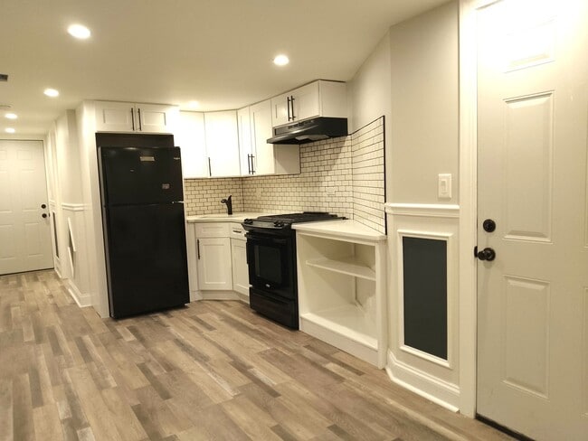 Foto del edificio - 722 W 59th St