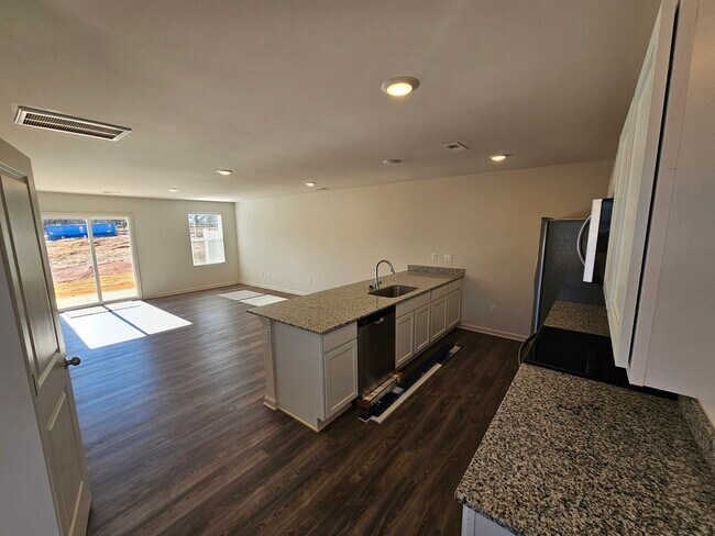 Foto del edificio - Like New Townhome in the heart of Newton