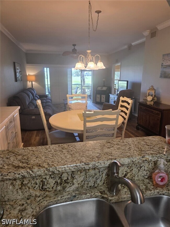 Foto del edificio - 2280 Somerset Ridge Dr