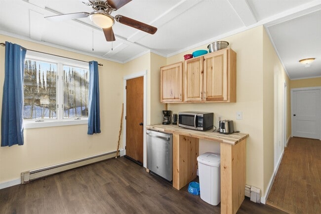 Building Photo - 51 Pollard Rd