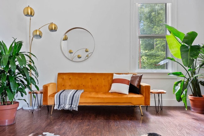 Foto del edificio - 241 W Water St