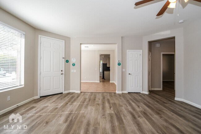 Foto del edificio - 41201 N Yorktown Trail