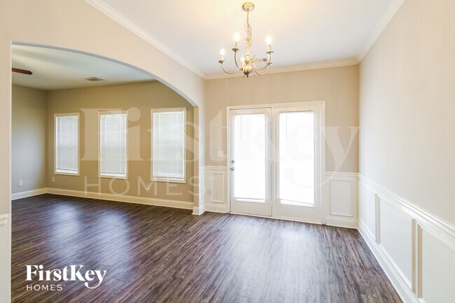 Foto del edificio - 1541 Lily Valley Dr