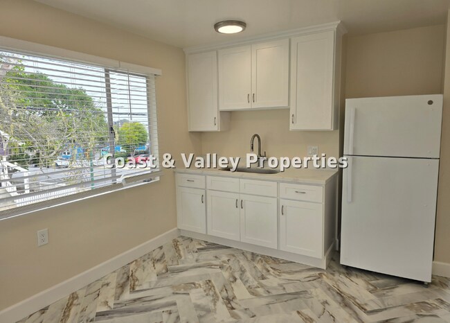 Foto del edificio - 601 Forest Ave