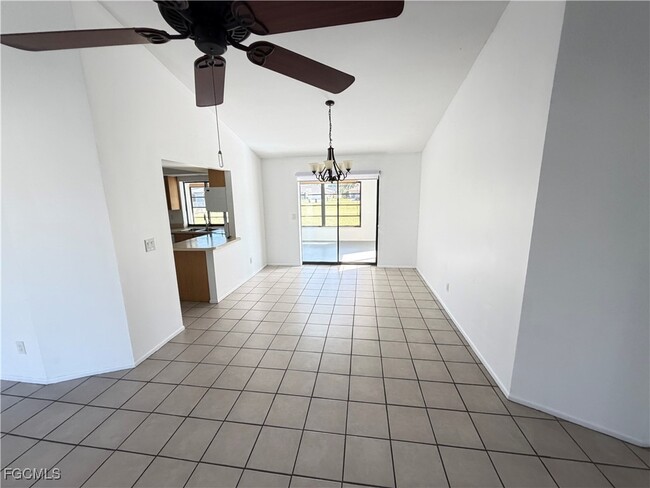 Foto del edificio - 3313 SE 4th Ave