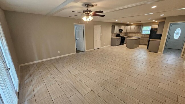 Foto del edificio - 5502 Chantilly Ln