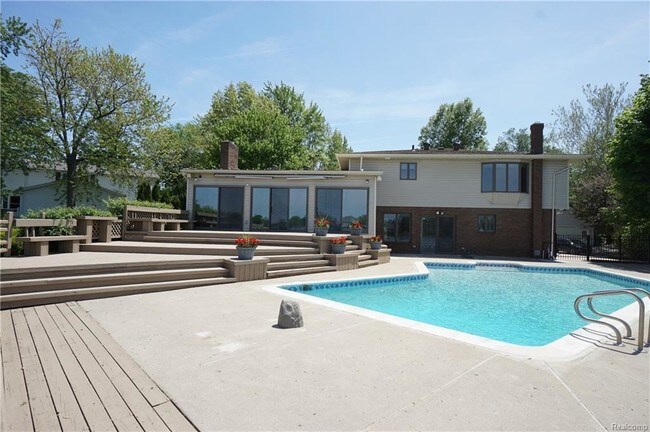 Building Photo - 42494 E Huron River Dr
