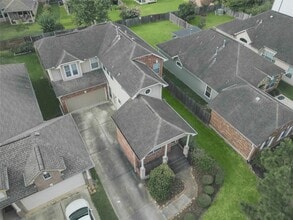 Building Photo - 111 Zephyr Bend Pl