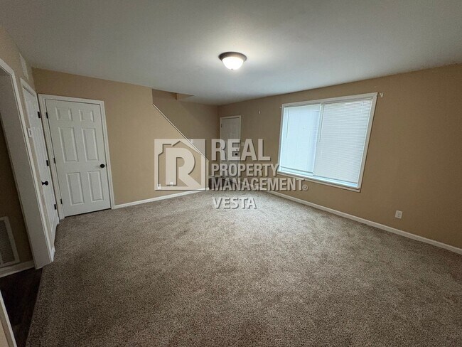 Foto del edificio - 2140 Ingleside Ave
