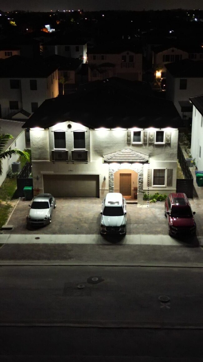 Foto del edificio - 12961 SW 230th St