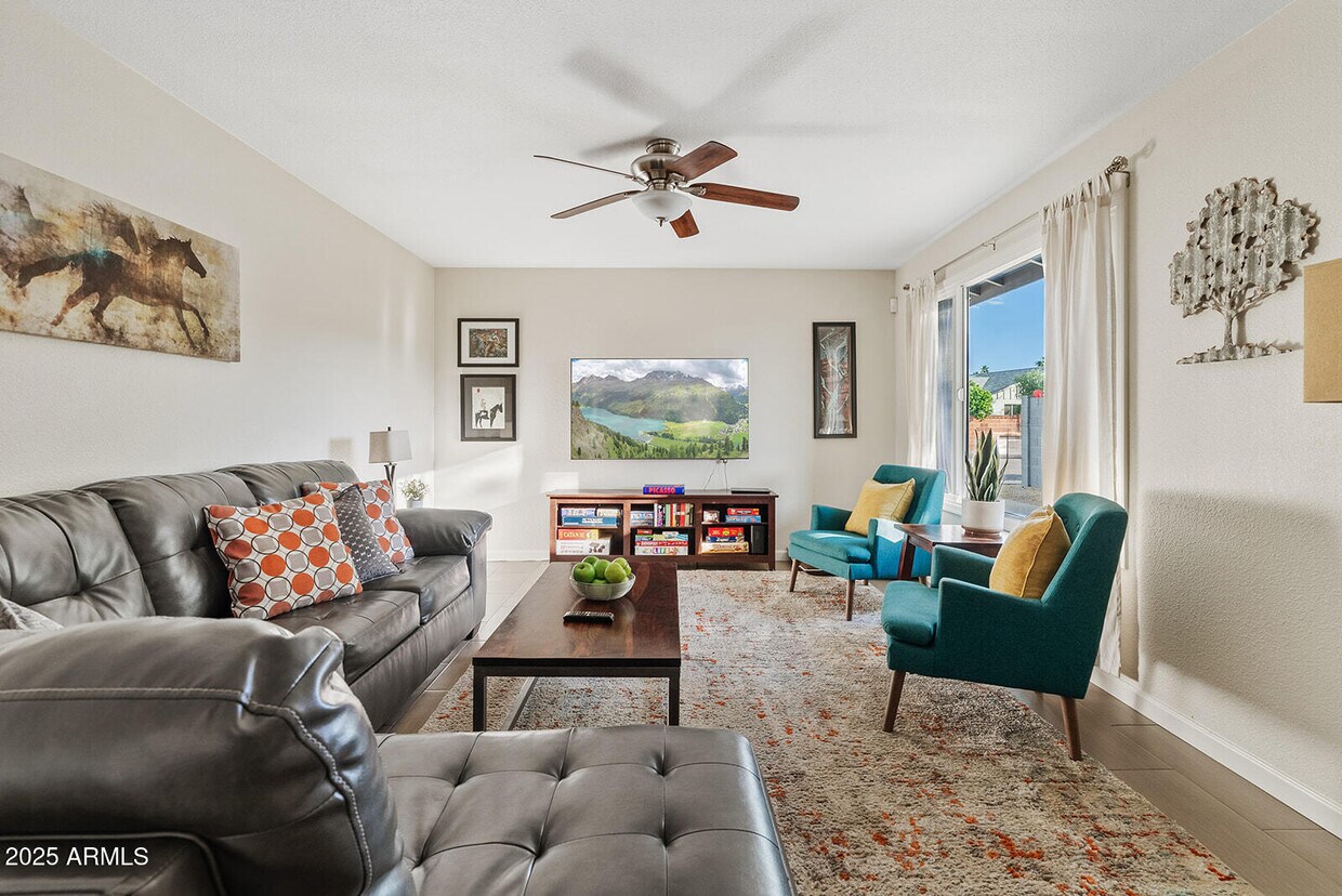 Foto principal - 1310 E Bishop Dr