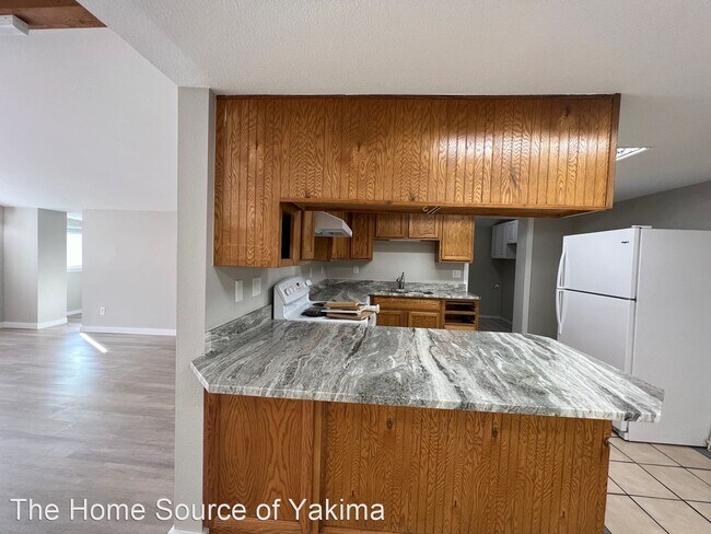 Building Photo - 3 br, 2 bath House - 2100 S 11th Avenue