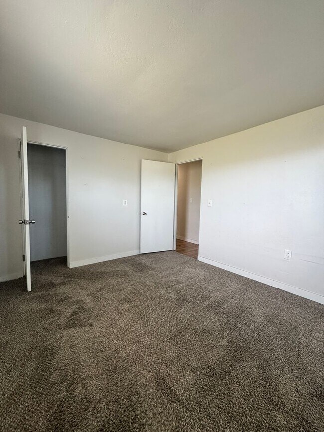 Foto del edificio - 3706 Howard Ave